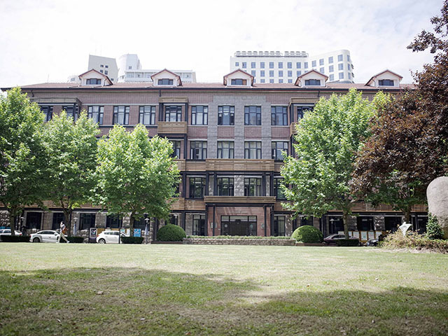 一年一度的上海戏剧学院艺术桥,艺术能力"面试"拉开帷幕,不少都是素颜